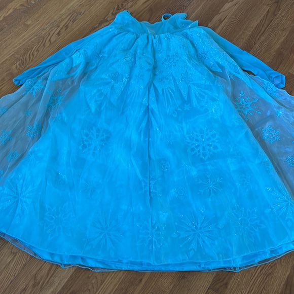 Disney’s Frozen Ella Dress - Picture 7 of 7
